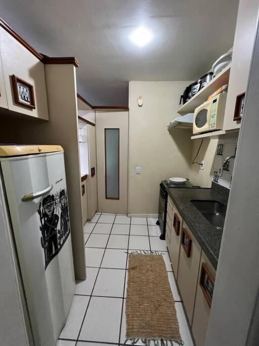 E Sala Mobiliado Na Enseada Do Sua *